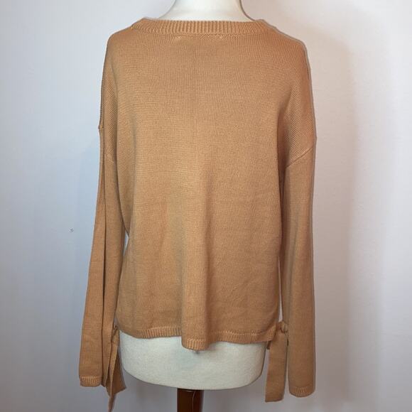 ASTR Small Medium Tan Knit Sweater Tie Sleeve Slit on sides Ribbed Collar & Hem - Picture 7 of 8